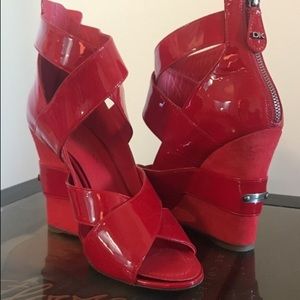 Donna Karan New York Red Wedges